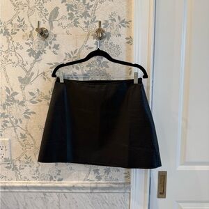 Tuckernuck Black Faux Leather Meg Mini Skirt Size M NWOT